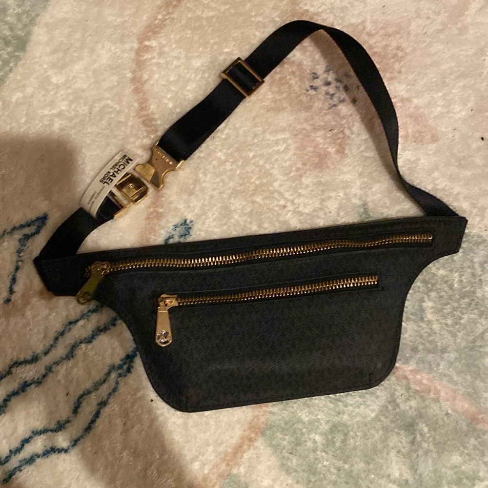 Michael kors belt bag